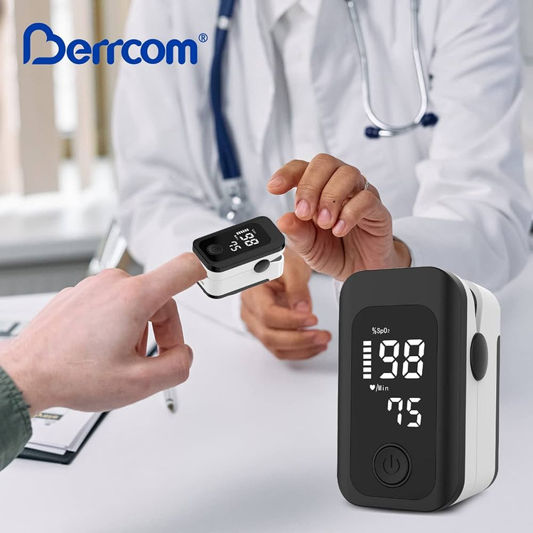 پالس اکسیمتر انگشتی Berrcom AOJ-70Cاندازهگیری SpO2 و ضربان قلب